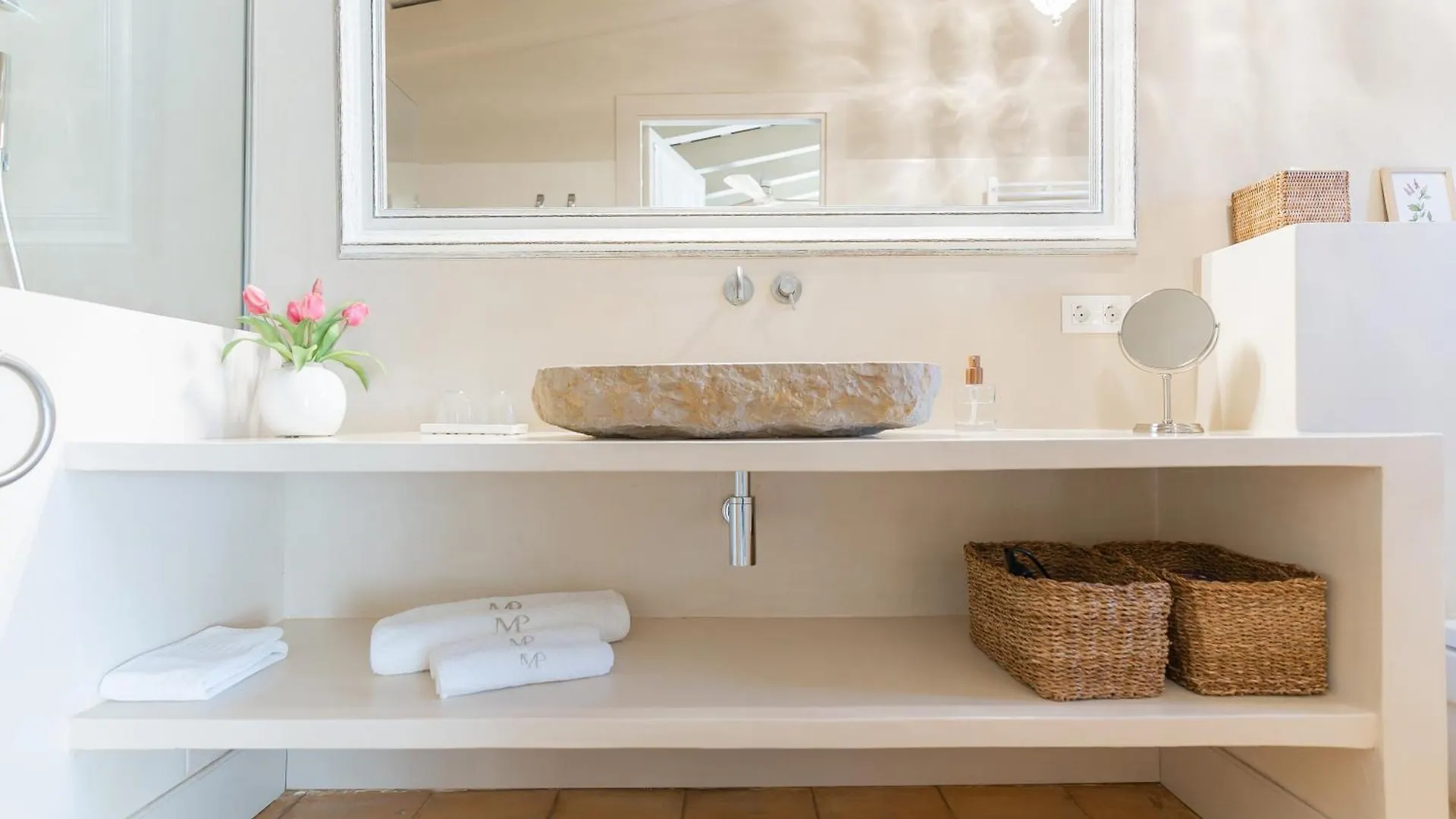 Mas Pla Bed & Breakfast Riudellots de la Selva