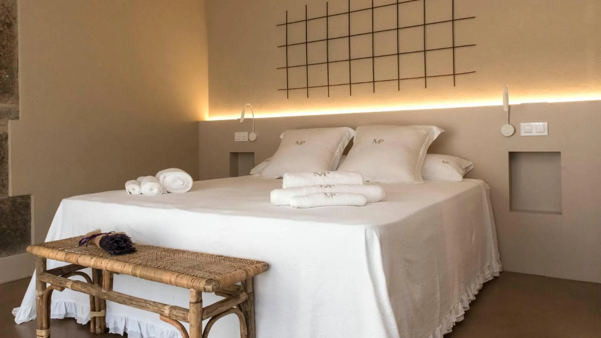 Mas Pla Bed & Breakfast Riudellots de la Selva