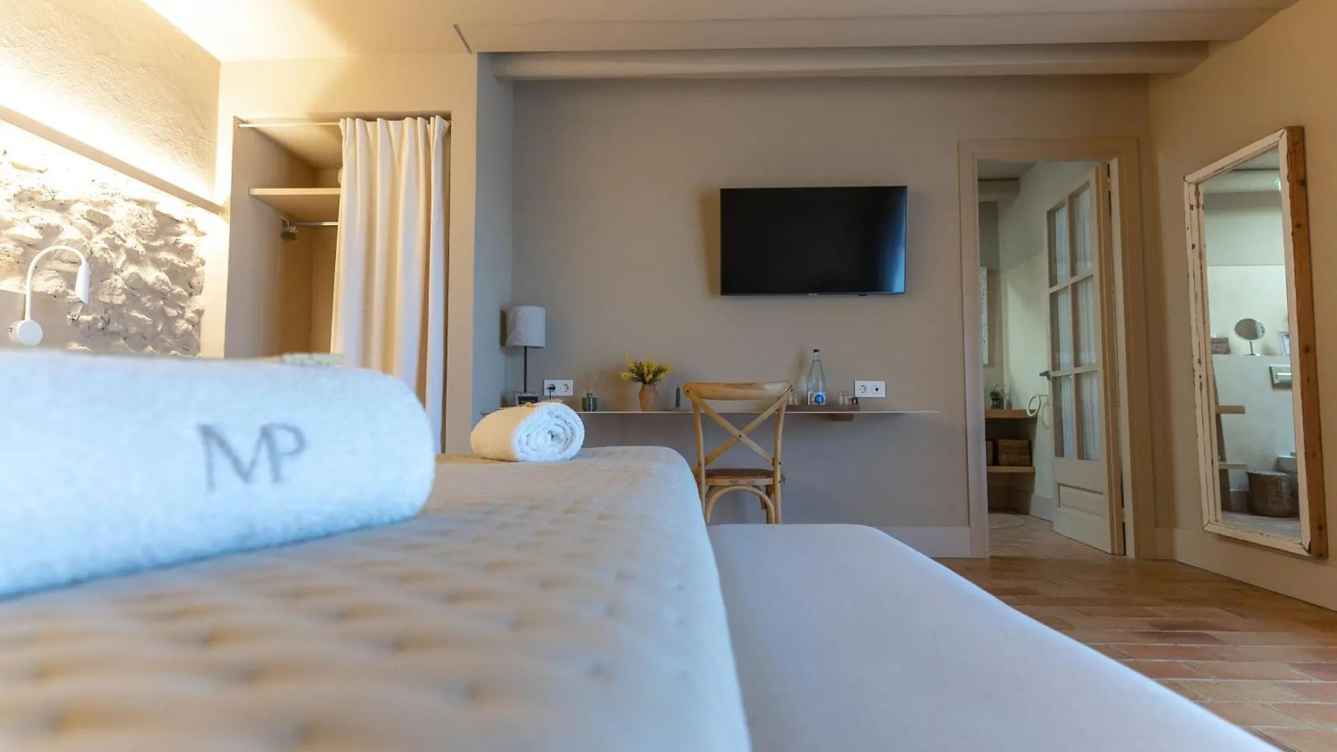 Mas Pla Bed & Breakfast Riudellots de la Selva