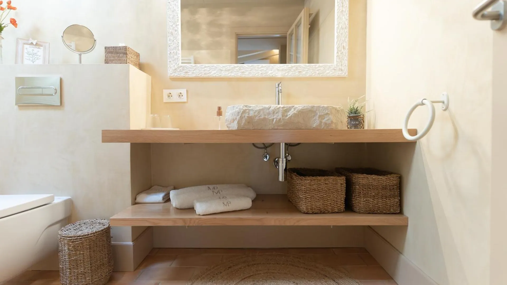 Mas Pla Bed & Breakfast Riudellots de la Selva Spain
