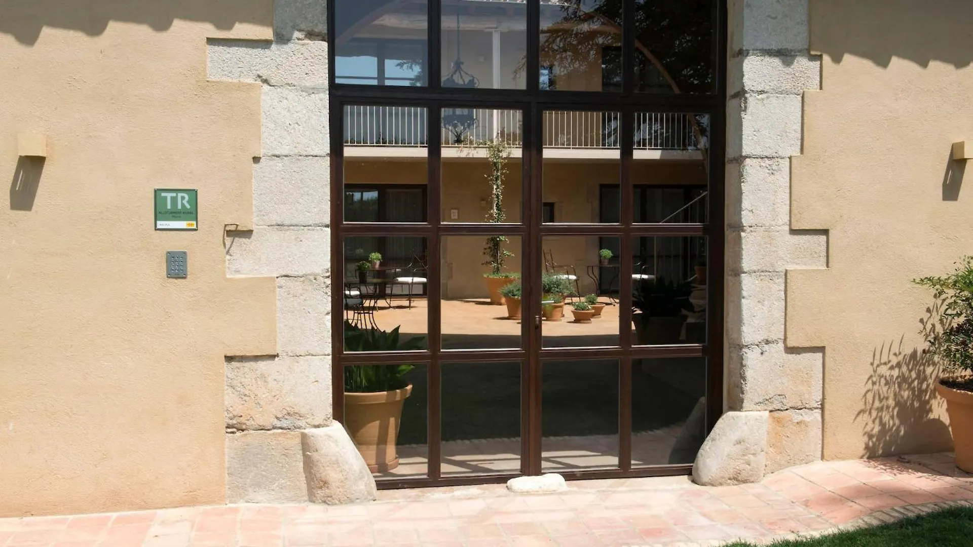 Mas Pla Bed & Breakfast Riudellots de la Selva Spain